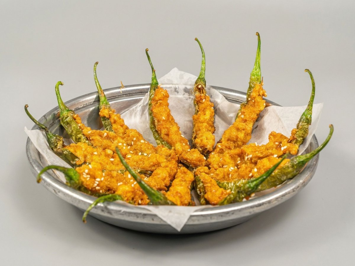 Stuffed Chilli Prawns (12 Pcs)