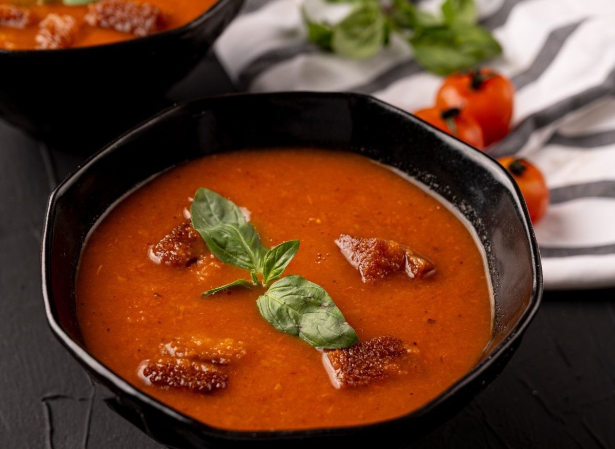 Roasted Tomato & Garlic Soup